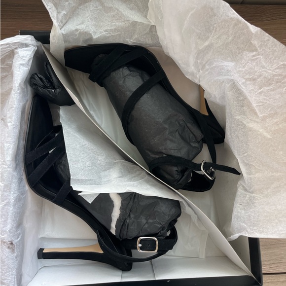 Leith Black Heels with Ankle Strap Detail - Picture 4 of 9